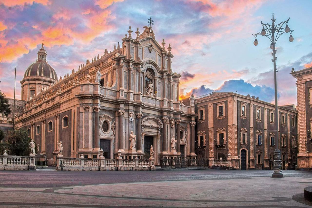 Central Station House Riccardo คาตาเนีย ภายนอก รูปภาพ